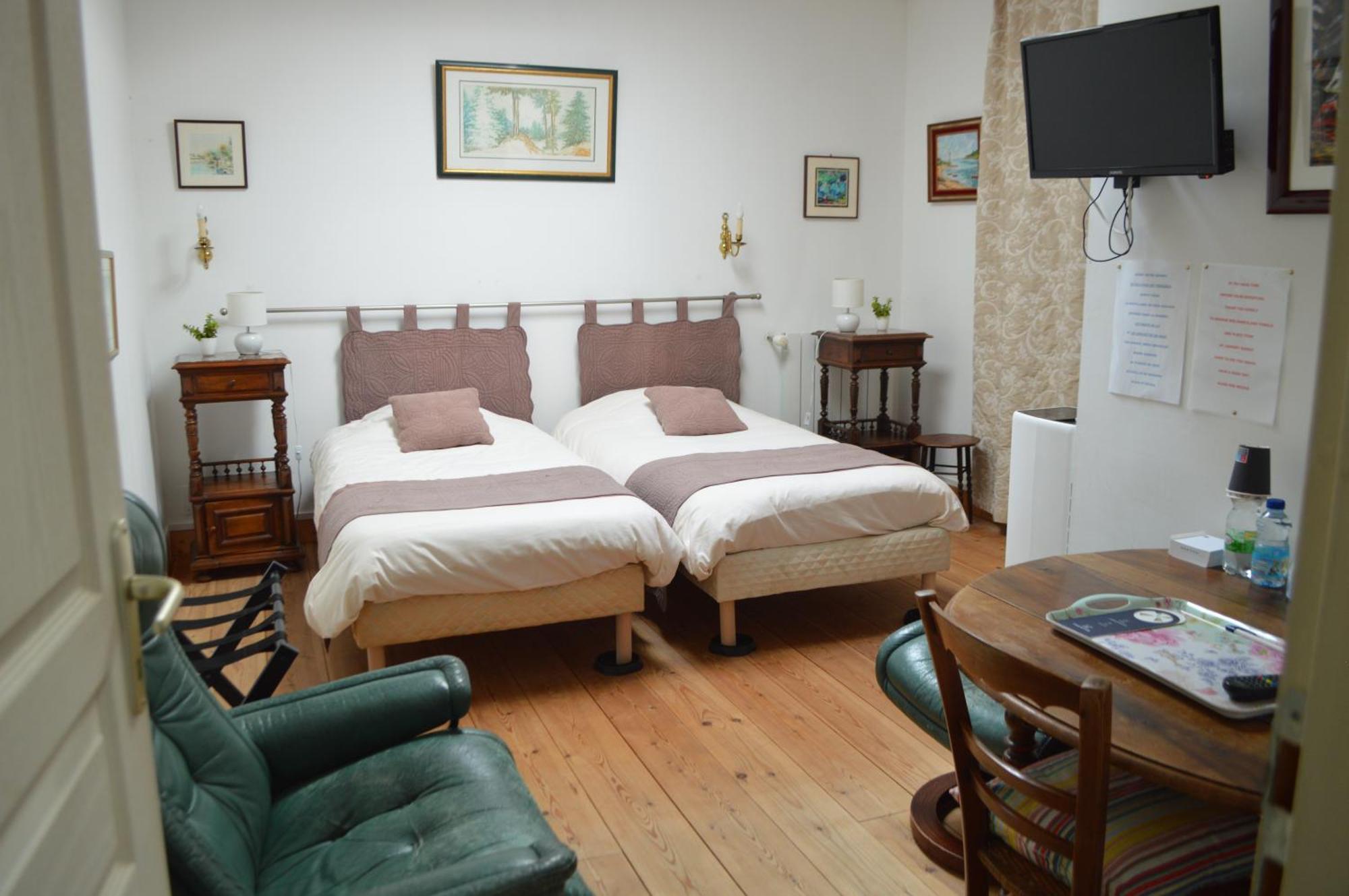 Alain Et Nicole Bed and Breakfast Cognac Exteriör bild